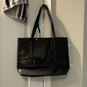 Classic Black Women's Laptop Tote Bag - Spacious Carryall